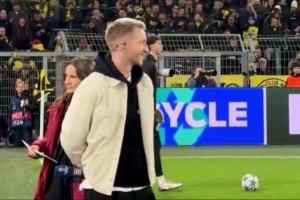 帅气的罗伊斯回到了他非常非常熟悉的球场