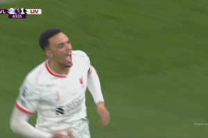 利物浦2-2扳平比分！萨拉赫送助攻阿诺德打门变线入网！