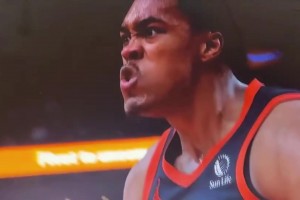 上篮没进被犯规~巴恩斯这夸张表情，不知道的还以为是隔扣