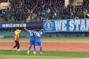 赛季初次登场即收获进球！这样的谢鹏飞值得更多的出场时间！