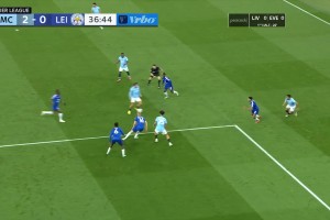 错失良机！京多安倒三角传球！萨维尼奥跟打门遭神扑！