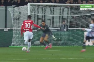 米兰4-0锁定胜局！亚伯拉罕送妙传，莱奥助攻赖因德斯撞射破门！