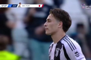 不应该！伊尔迪兹肘击对手被出示直红罚下！