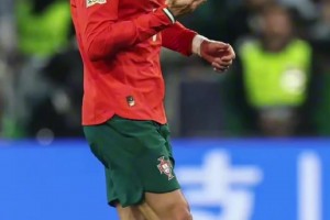 黄健翔：明年世界杯葡萄牙必须带C罗，门德斯世界最佳左后卫