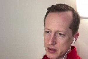 老外都看不下去了！英国足球哥：国足要好起来，伊万必须下课！