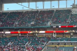 世俱杯没人看❓️博主在现场：6万5千座位空一半，太尴尬了