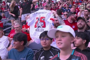 【集锦】世俱杯-穆西亚拉戴帽穆勒等3人双响 拜仁10-0奥克兰城