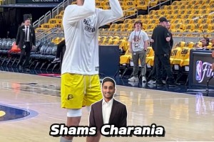 哈利伯顿赛前热身表情轻松 连续命中15记三分