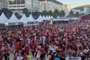 击败切尔西小组出线！弗拉门戈球迷陷入疯狂！这氛围！