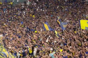 博卡战拜仁！现场感受一下博卡球迷的火爆氛围！