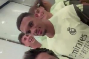 当你在电梯里偶遇众多皇马球员。。。 