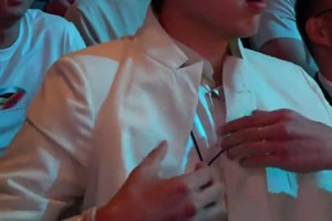 来信儿了！杨瀚森被选中前几分钟默默套上西装说道：超预期了