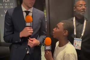 弗拉格：我在和比我大很多的人比赛 我需要让我的身体强壮起来