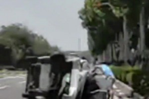 合不拢嘴~女记者和瓜迪奥拉握手后差点没忍住，这么高兴嘛