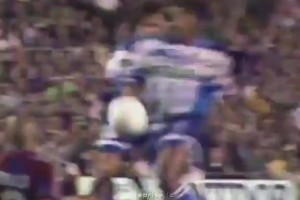 不可复制的外星人！记得这个阿福头嘛，这个男人踢爆整个盛夏