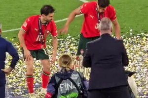 鲁本迪亚斯和B席看到若塔离世会哭的…前几天夺冠时三人还在合照