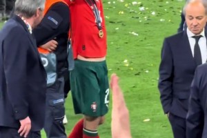 天妒英才！25天前若塔随葡萄牙夺得欧国联冠军！