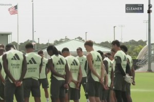 痛惜！皇马世俱杯训练前为去世的若塔兄弟默哀！