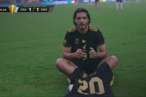 有情有义！金杯赛决赛劳尔-希门尼斯进球 亮20号球衣悼念好友若塔