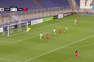 半场结束前遭扳平！潘红艳扑救不远，韩国女足补射扳平