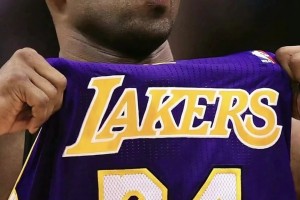 布克下一个科比？杨毅：他身体素质远不如科比，其他还成