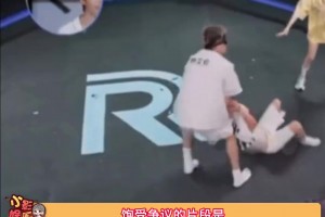 节目效果？周深被郭艾伦拖拽导演组吐槽但不制止~