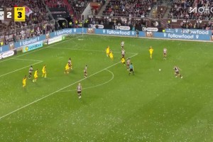 十人多特3-3遭圣保利扳平！史密斯转身爆射世界波破门！