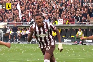 多特1-1遭圣保利扳平！洪通吉头球破门攻入个人德甲首球！