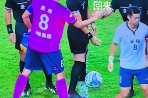 全懵了！苏超无锡队爆笑名场面：第一次队长，望海涵