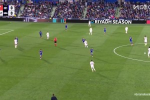 皇马取得领先！姆巴佩转身抽射打破僵局！居莱尔直塞送助攻！