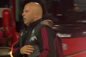 萨拉赫替补！维尔茨首发！利物浦抵达球场迎战法兰克福！